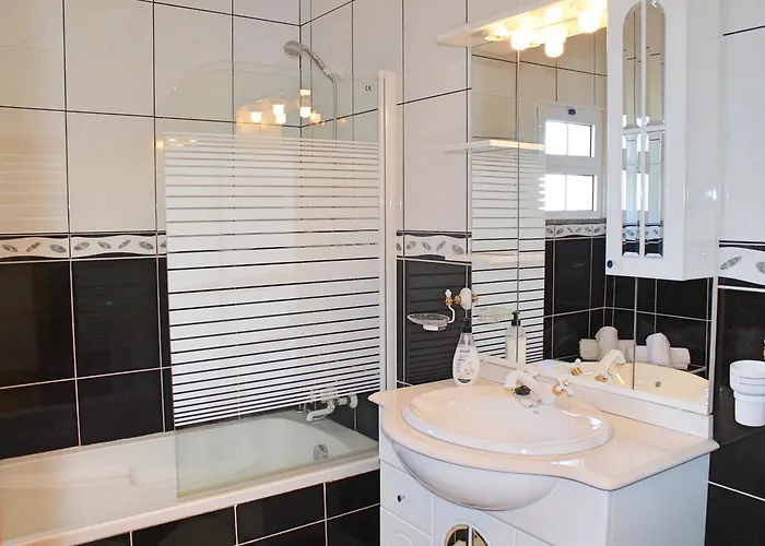 Willa Ourmadeira - Casa Vista Bela Estreito Da Calheta